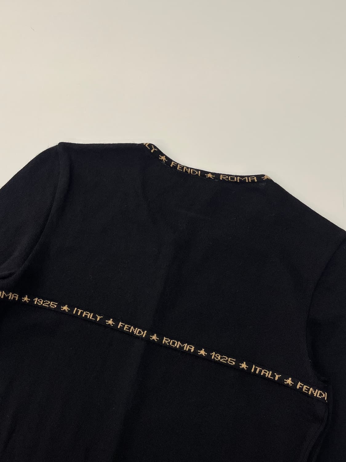 Fendi 펜디 블랙 울 니트 가디건 상품이미지10