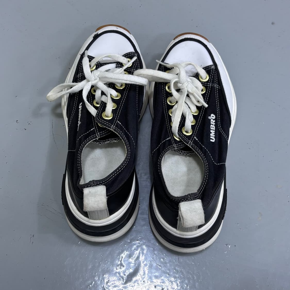 230 엄브로 토비 스니커즈 0406E 상품이미지1