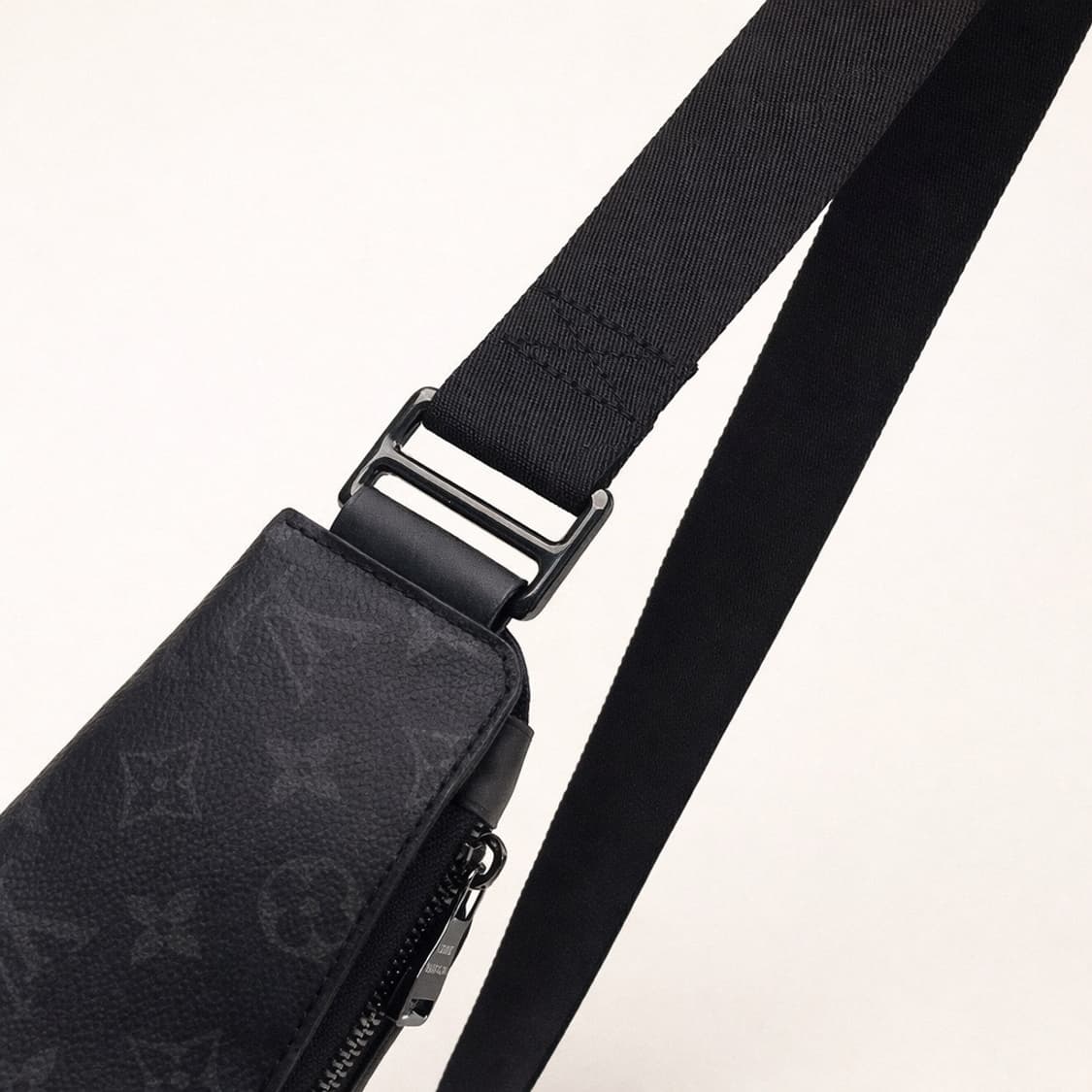 [S급] 루이비통 범백 익스플로러 판매합니다!!! 상품이미지3