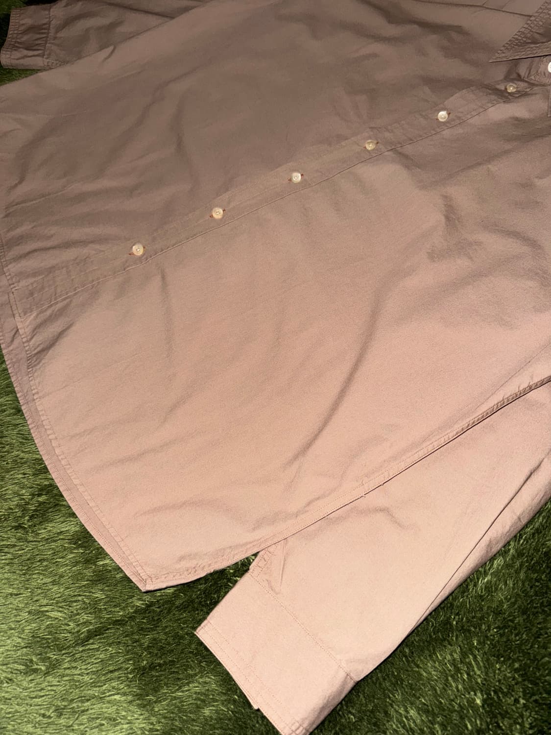 [L] SHIRTER 셔터 스티치 디테일 루즈 핏 셔츠 베이지 상품이미지4