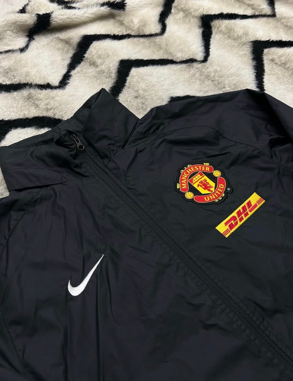 나이키DHL 맨유 바람막이 상품이미지1