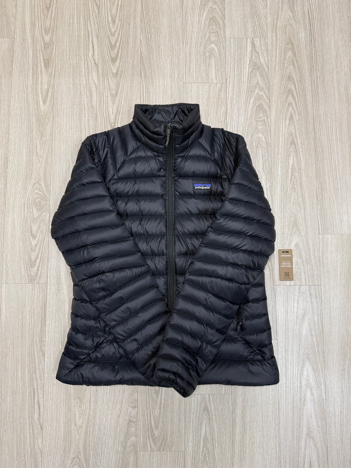 파타고니아 다운스웨트 경량패딩 상품이미지1