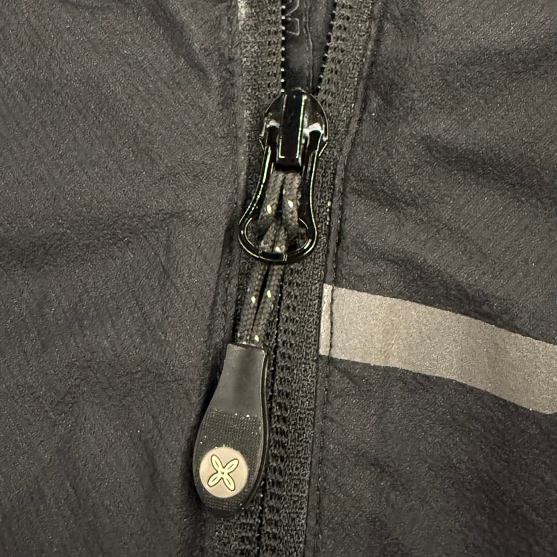 [정품/L] 몬츄라 바람막이 블랙 후드 자켓 b14 상품이미지8