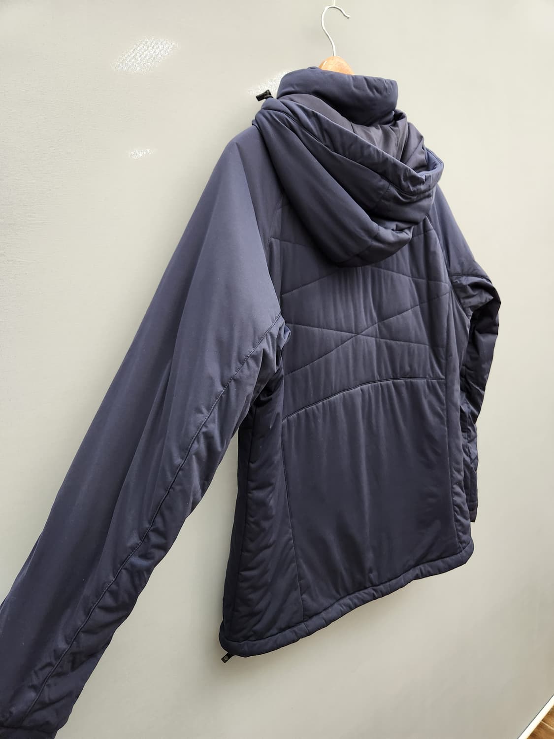 빈폴 네이비 후드 점퍼 상품이미지6