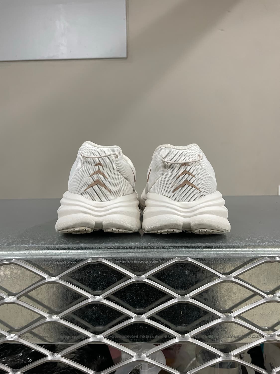 호카 링컨 3 발레이 오트 밀크 235 상품이미지3