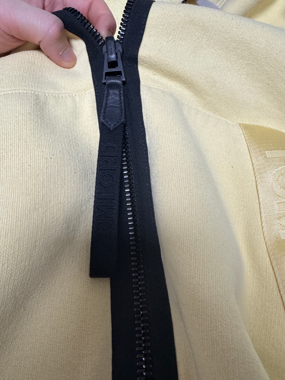 톰포드 로고 스웨트 후드집업티셔츠 상품이미지6