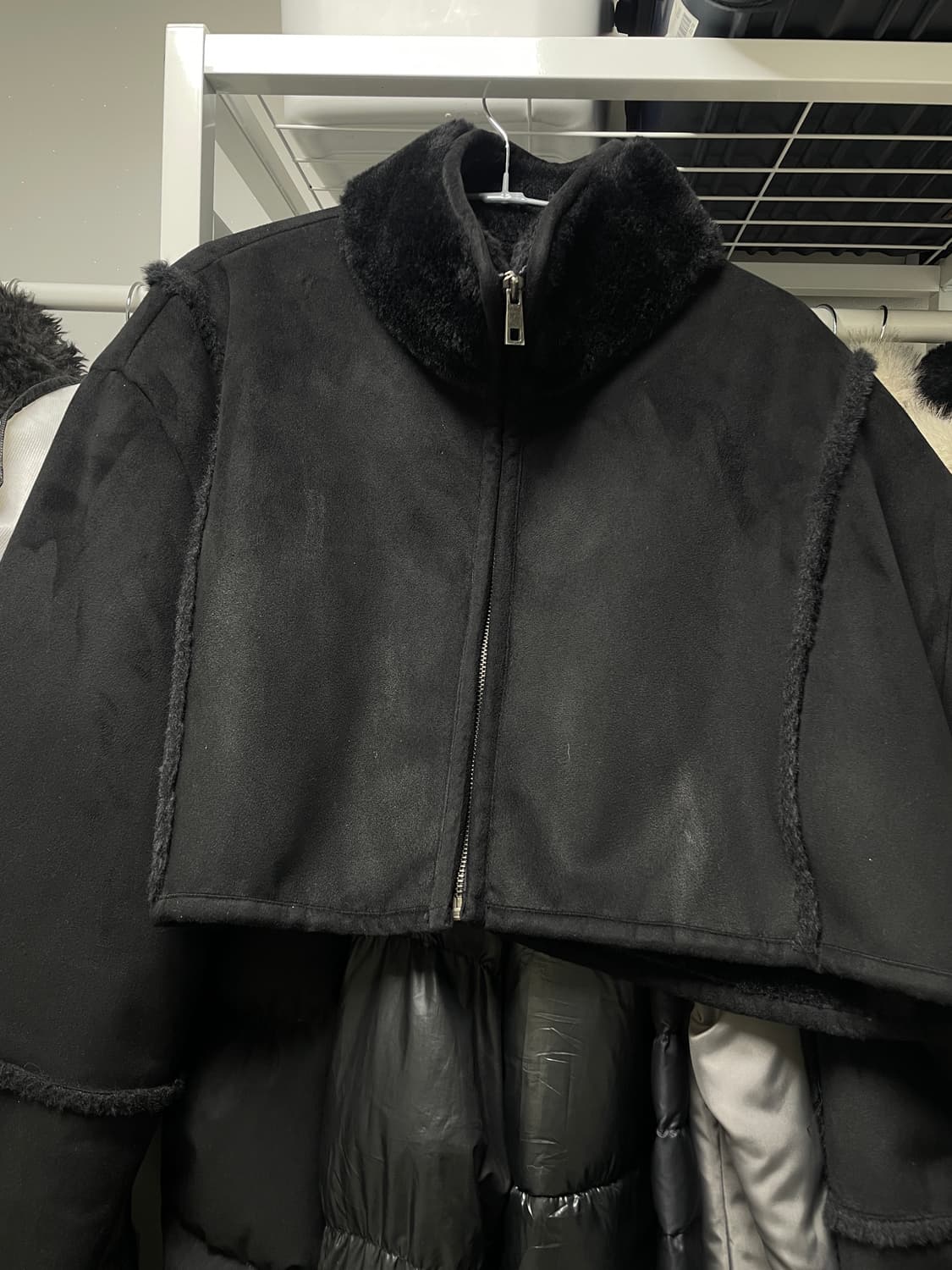 쓰리타임즈 크롭무스탕 상품이미지3