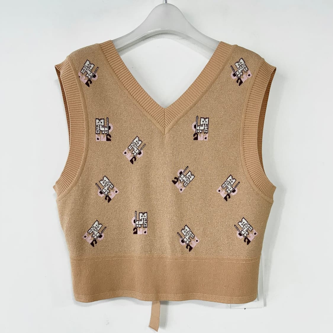 오즈세컨 픽셀아트 니트 베스트 상품이미지3