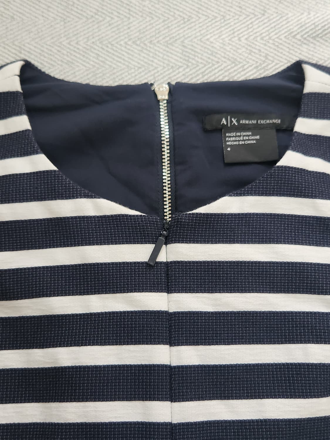 [XS] 아르마니 익스체인지 스트라이프 캡소매 원피스 네이비 상품이미지5