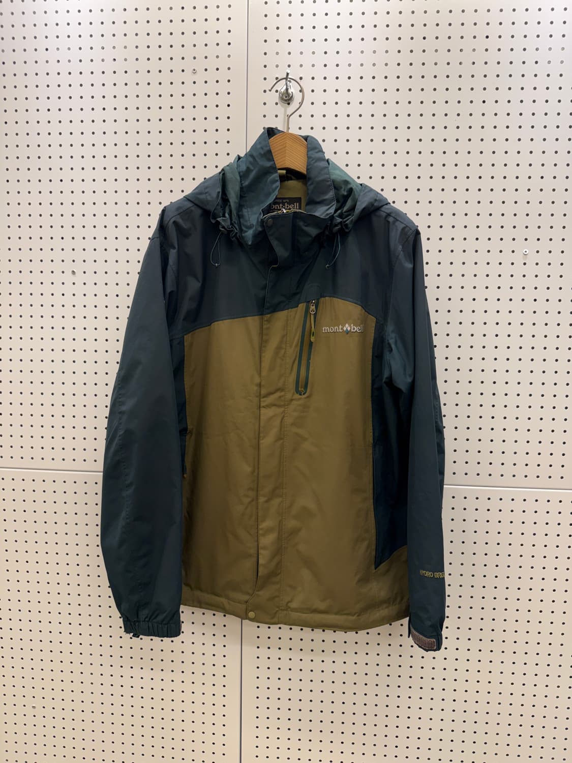 몽벨 하이드로 브리즈 남성용 바람막이 자켓 U1544 상품이미지2