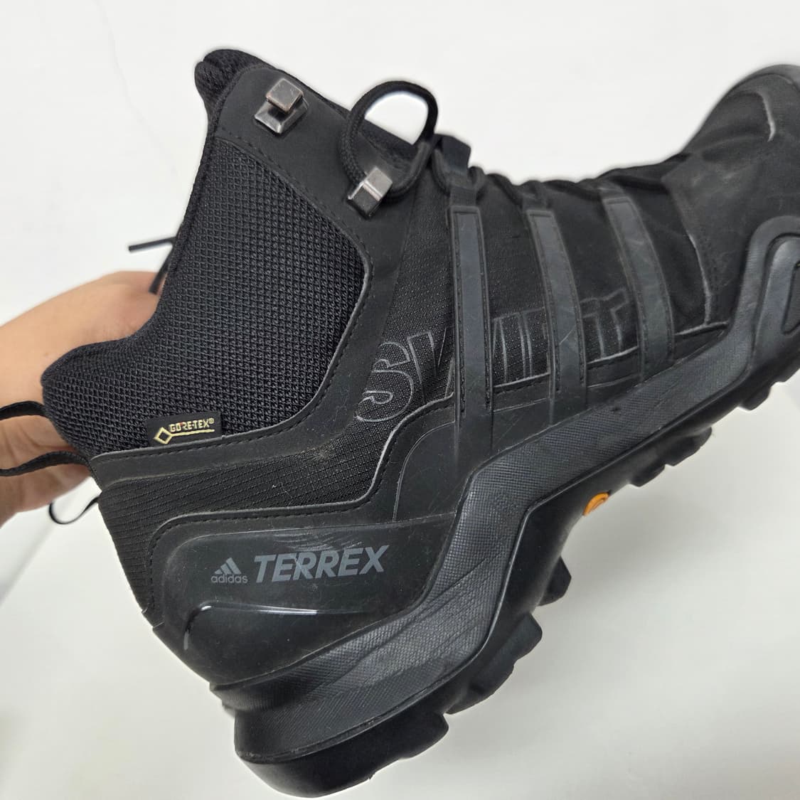아디다스 테렉스 스위프트 R2 미드 GTX 고어텍스 등산화 트레킹 295 상품이미지7