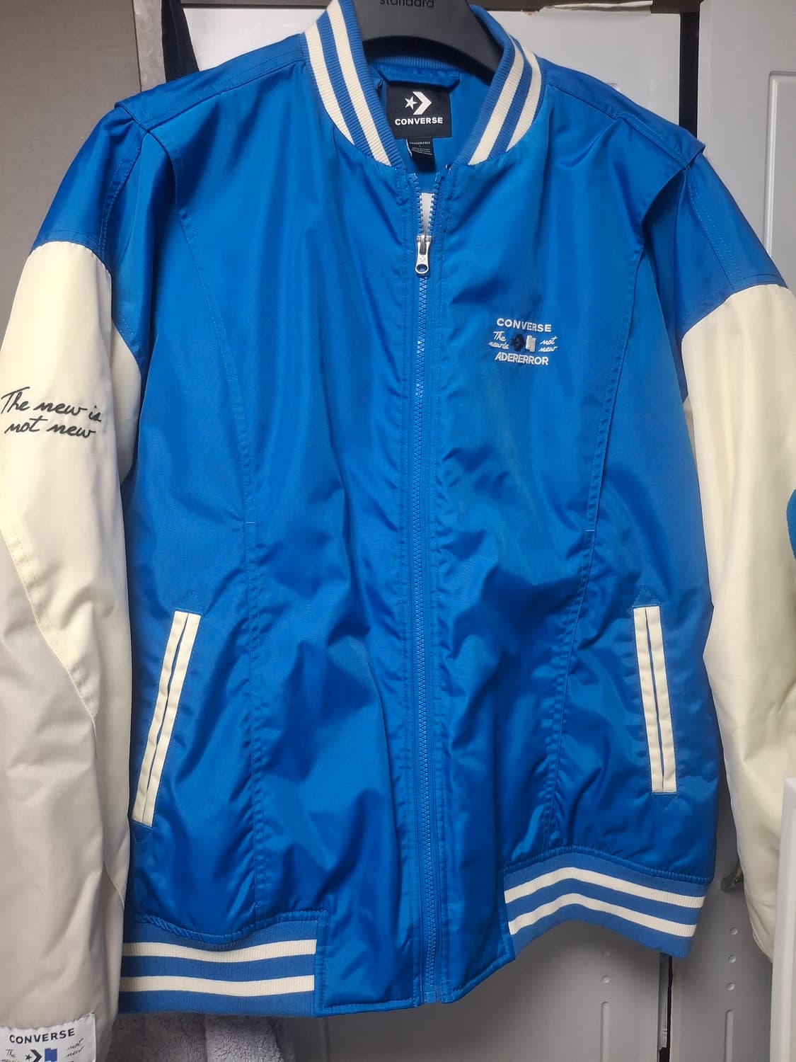 컨버스x아더에러 바시티 L 상품이미지1