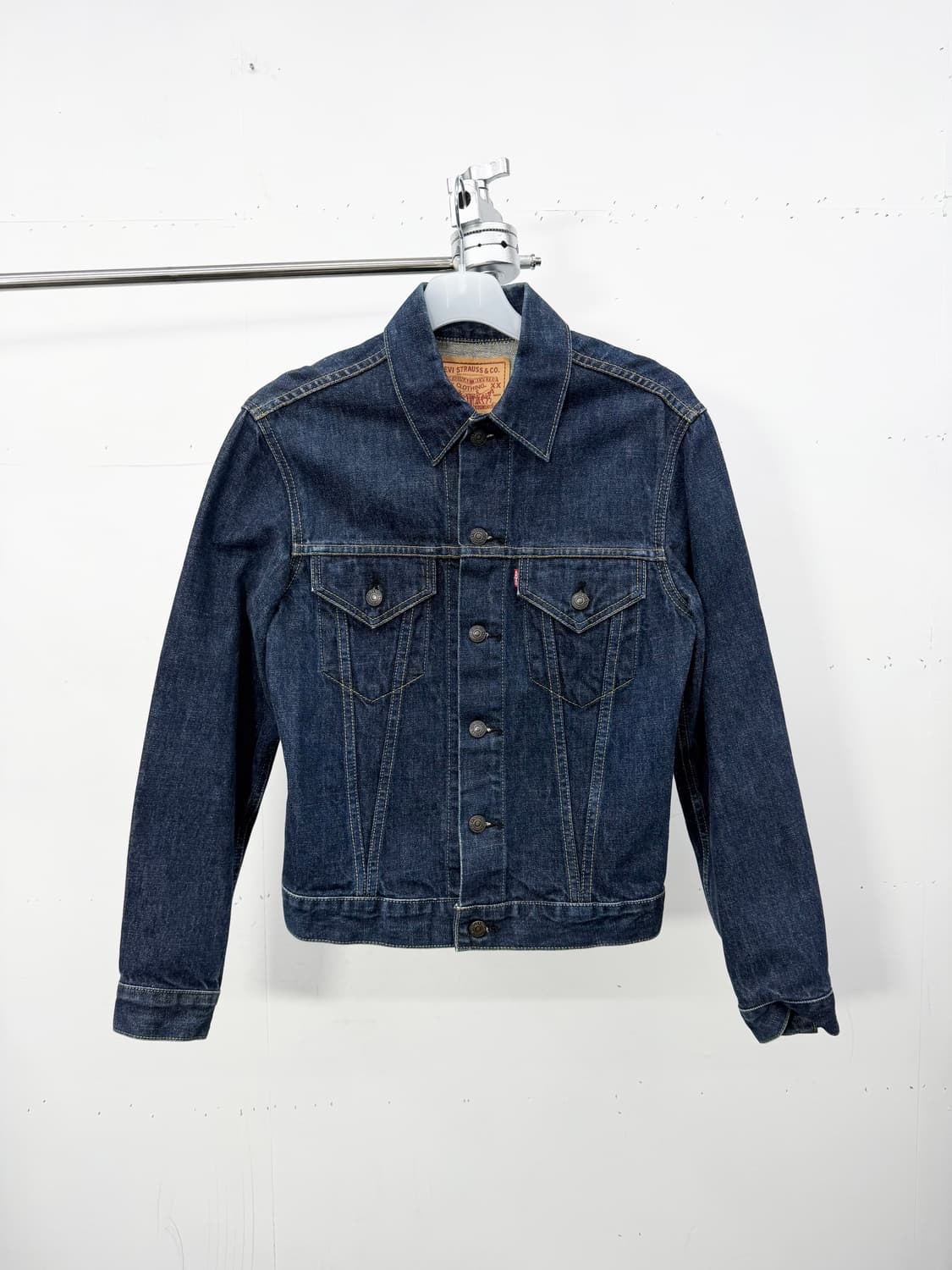 Levi’s 71557-02 Denim Trucker 상품이미지1