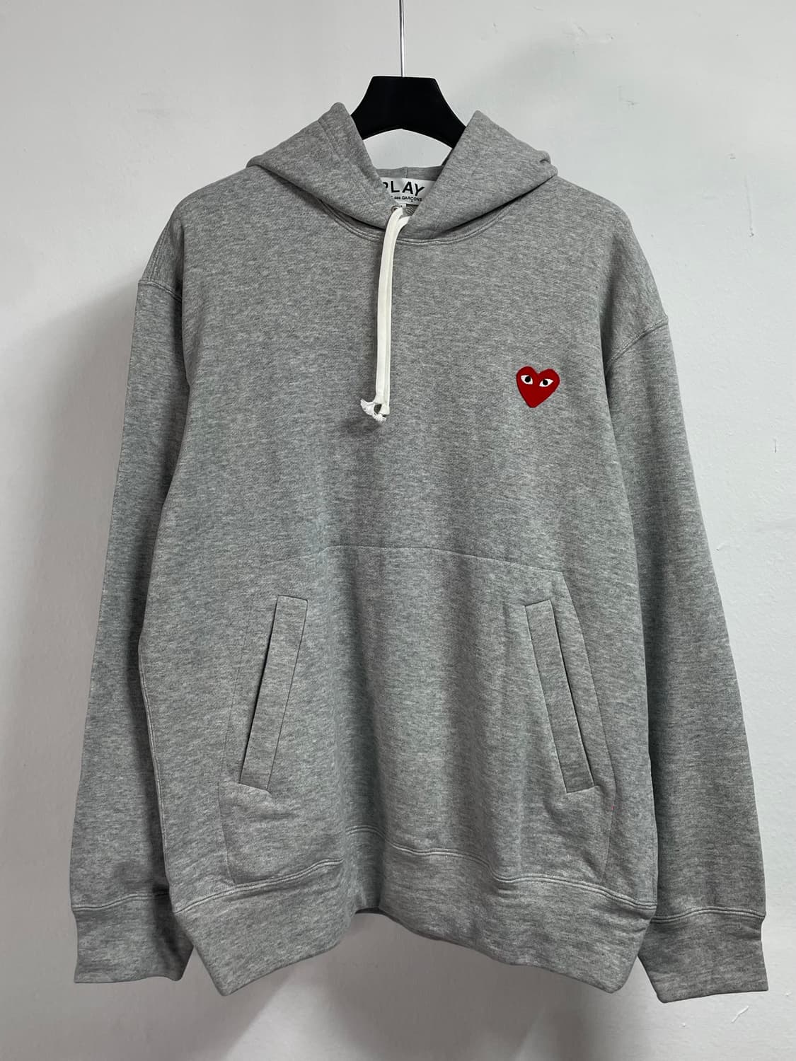  꼼데가르송 레드와펜 그레이 후드티 (on.415)   상품이미지1