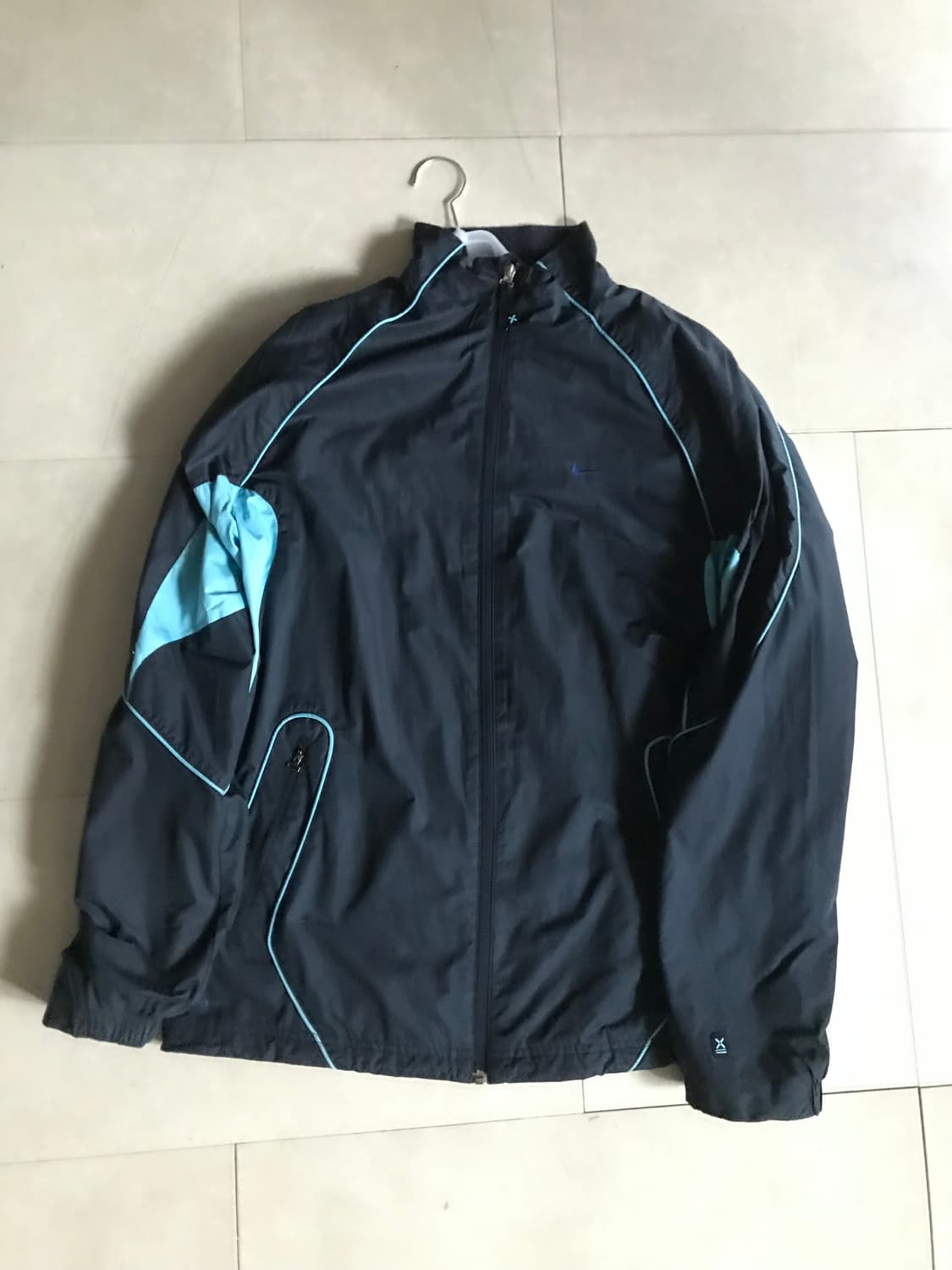 나이키 네이비 연하늘 바람막이 상품이미지8