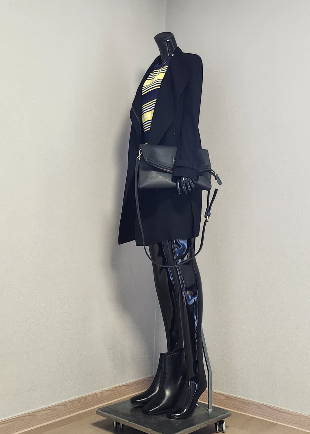 블랙  트렌치코트 상품이미지3