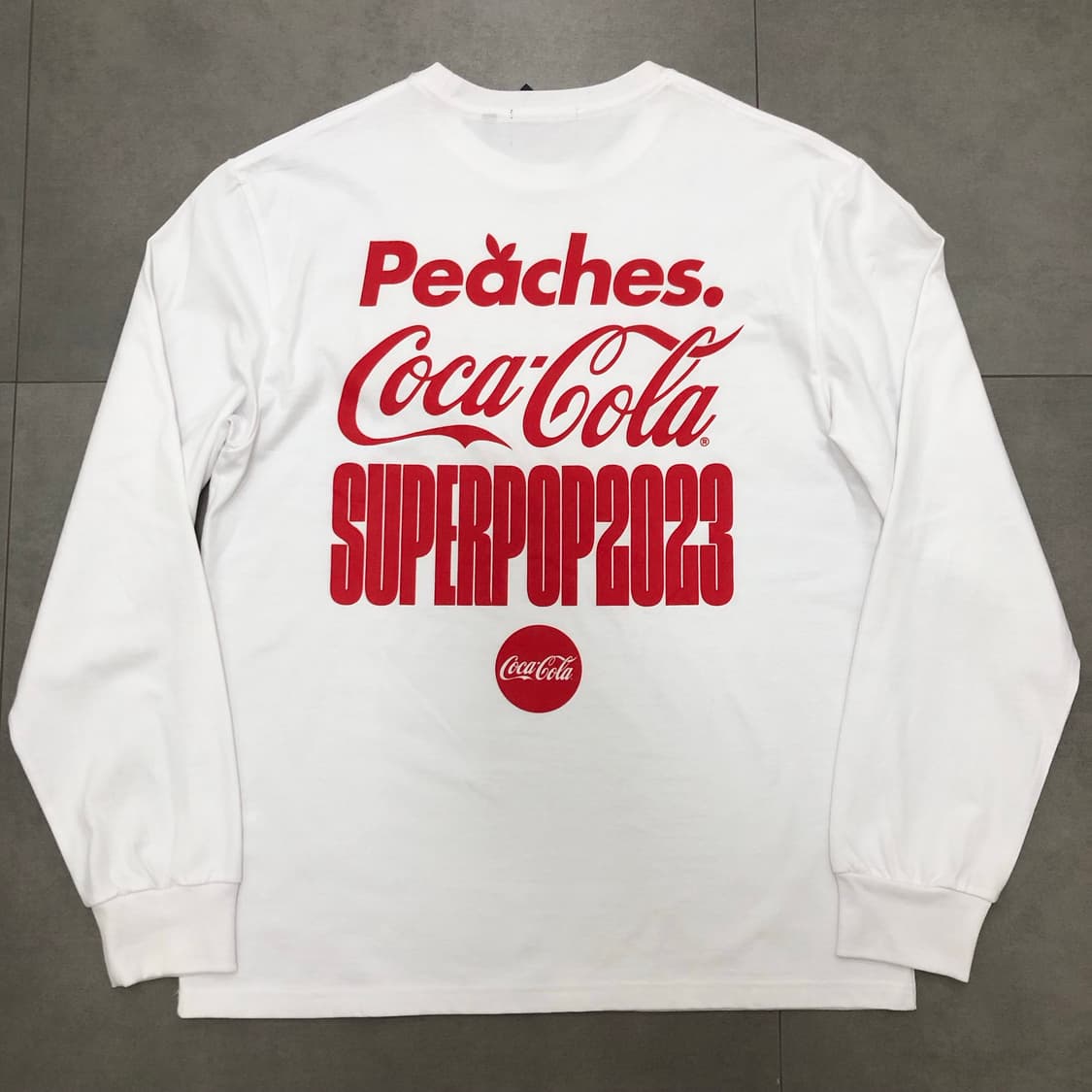 피치스 peaches 코카콜라 롱슬리브 긴팔티셔츠 M 상품이미지4