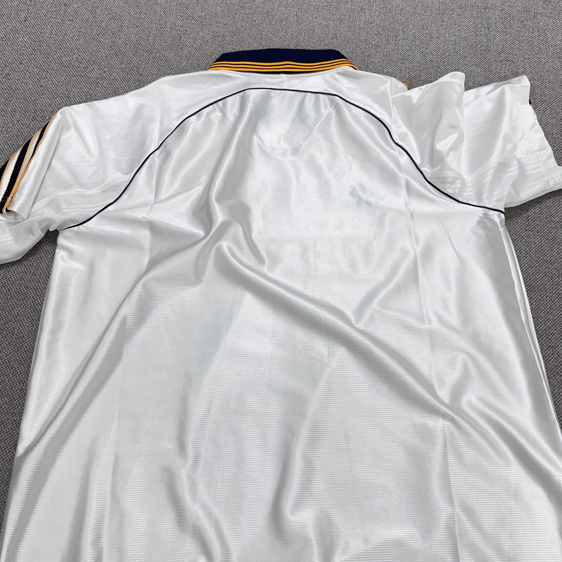 아디다스 레알마드리드 99-00 홈 유니폼(2XL) 상품이미지5