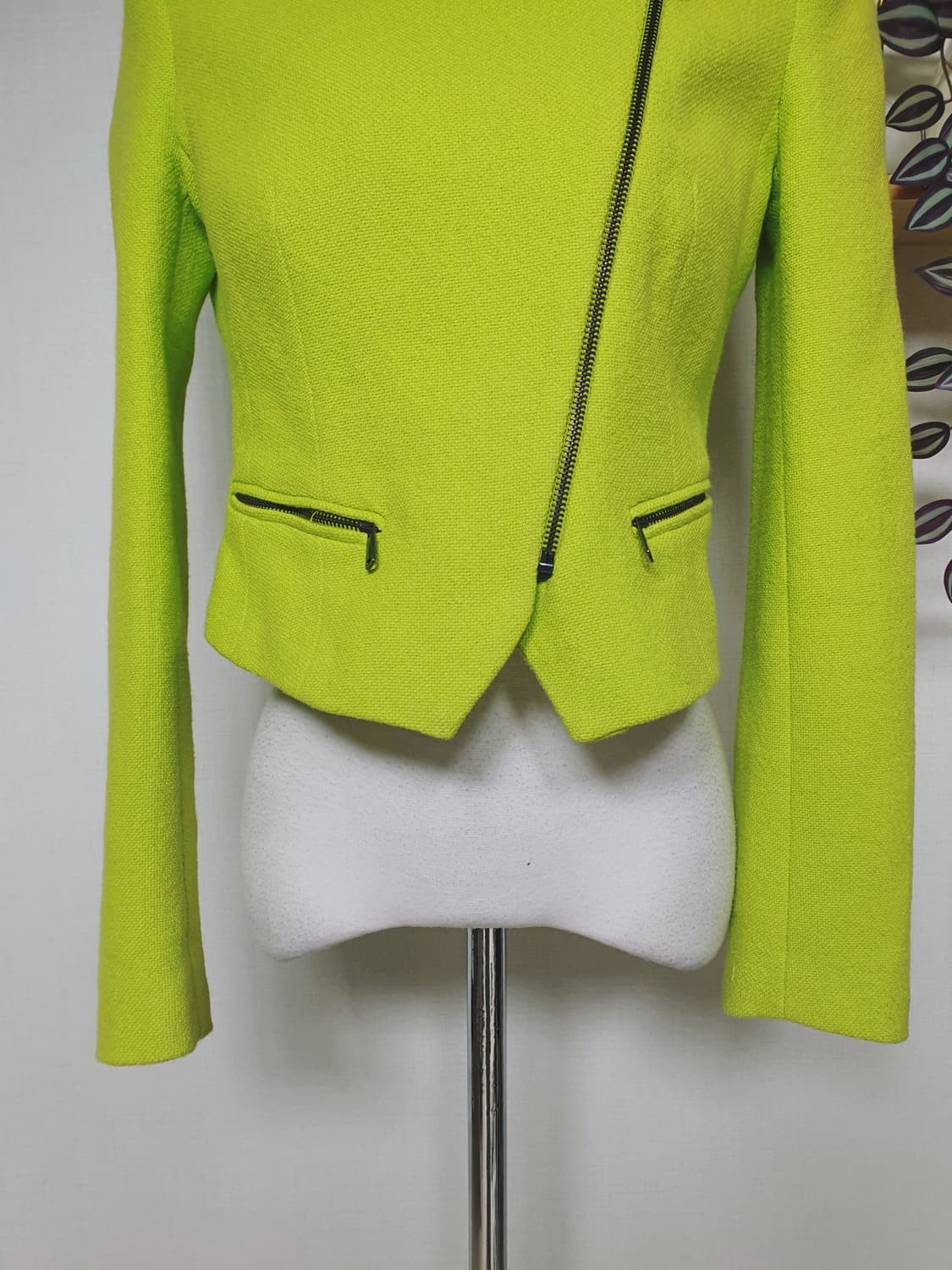 자라 힘있는트위드 라이더자켓 66 크롭 라임 M 상품이미지5