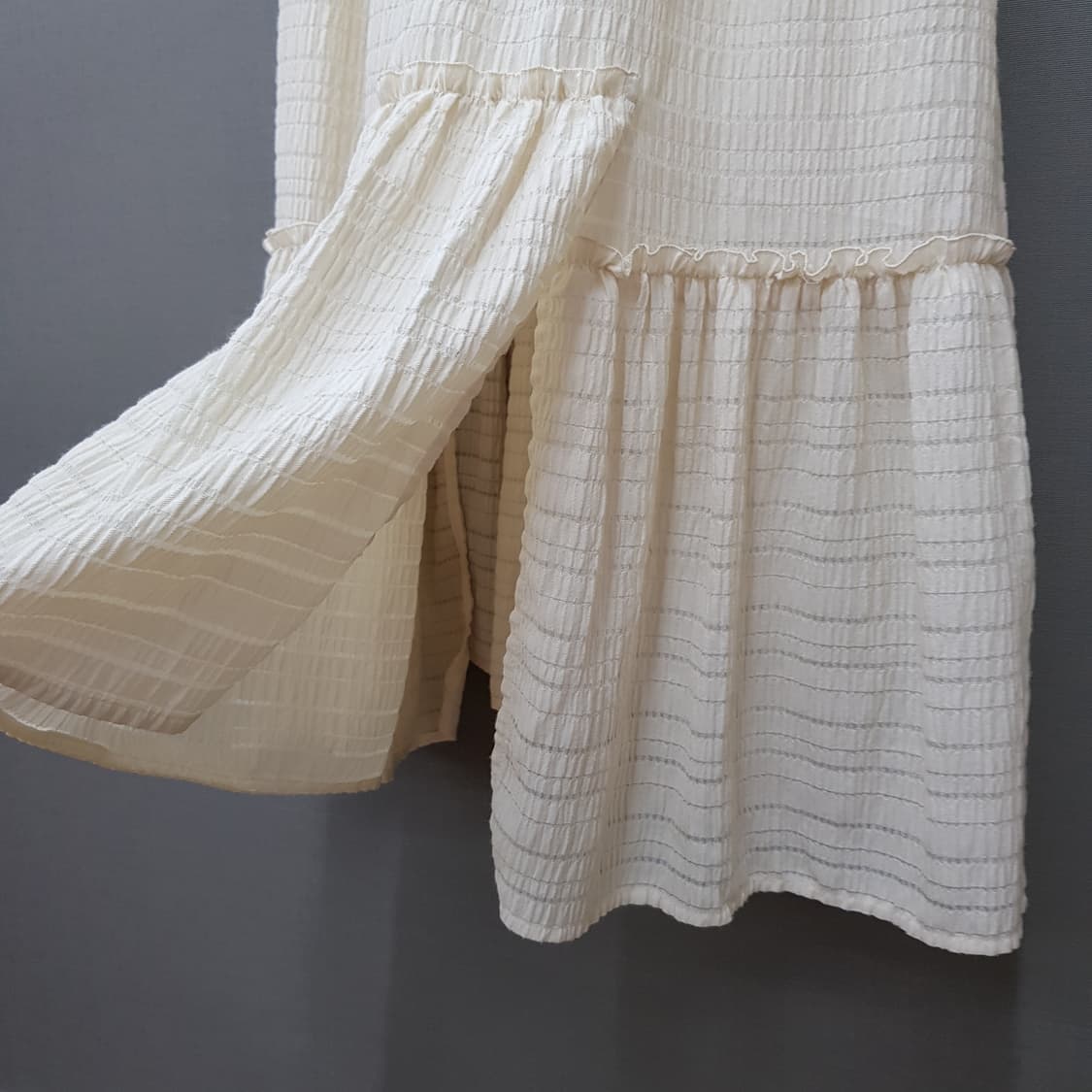 한섬 마인 2020 스모킹 디테일 롱 원피스 82-94-160사이즈 상품이미지4