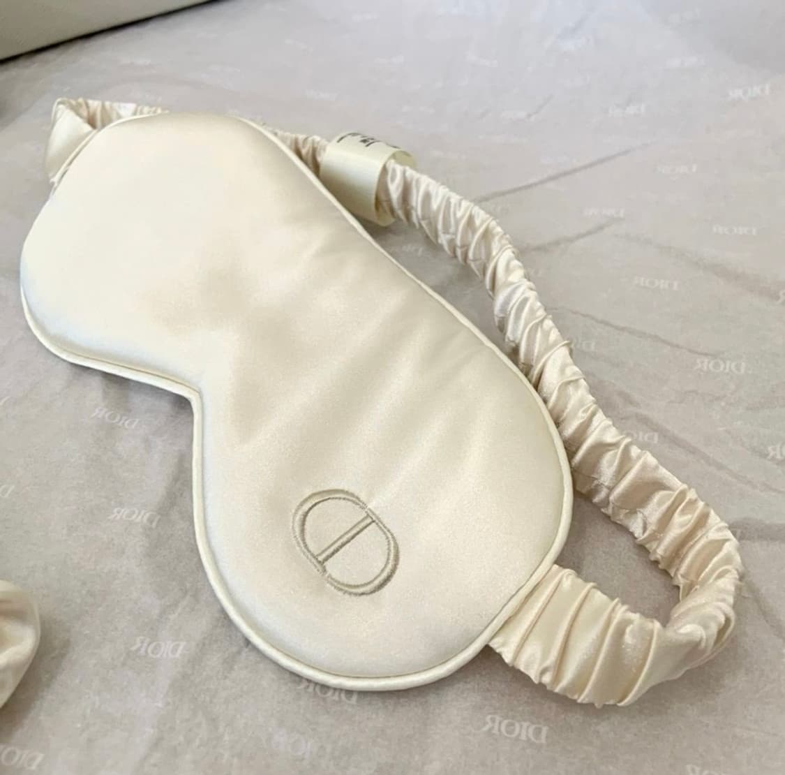 디올 뷰티 수면 안대 상품이미지1