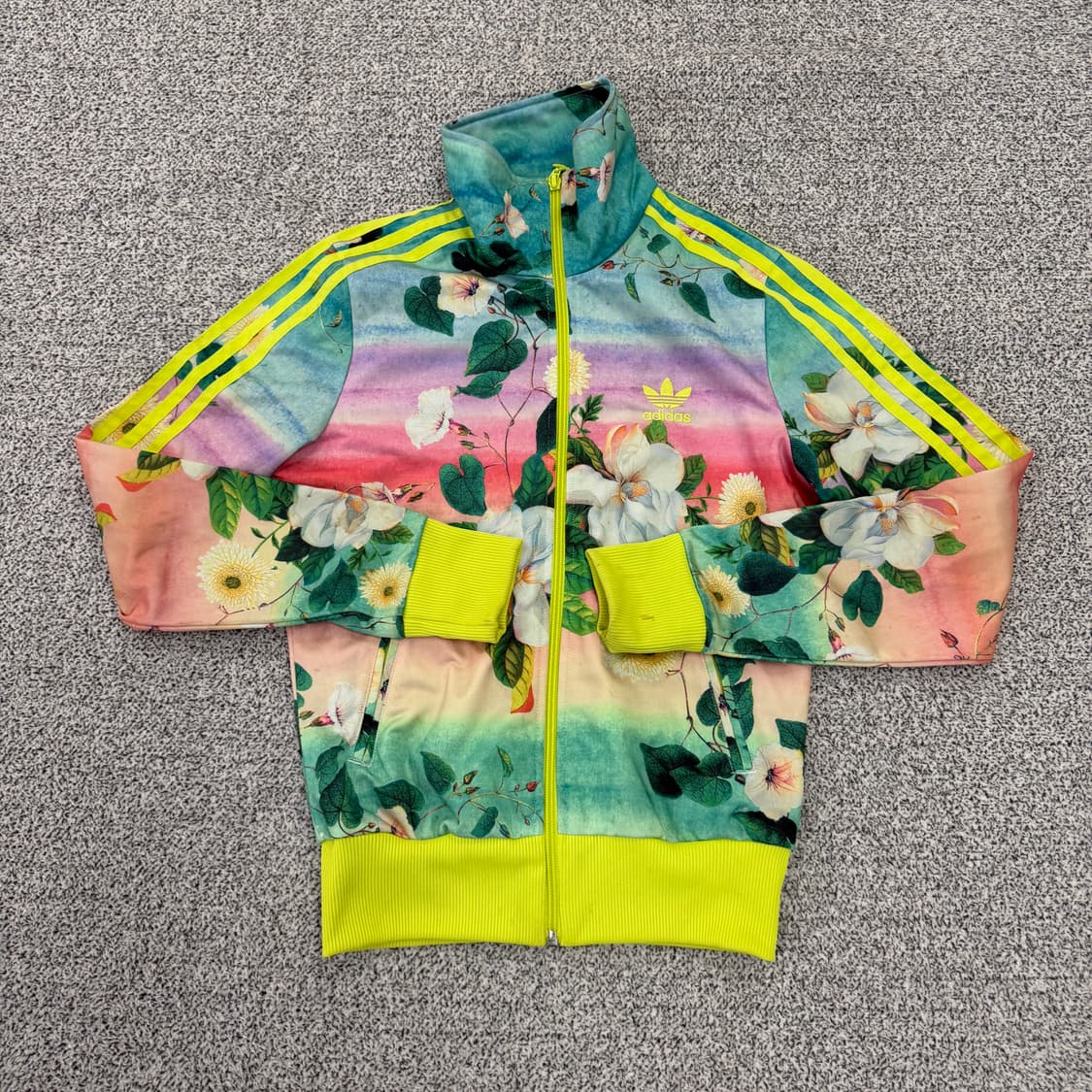 90 아디다스 플로럴 한정판 져지 0130H1 상품이미지1