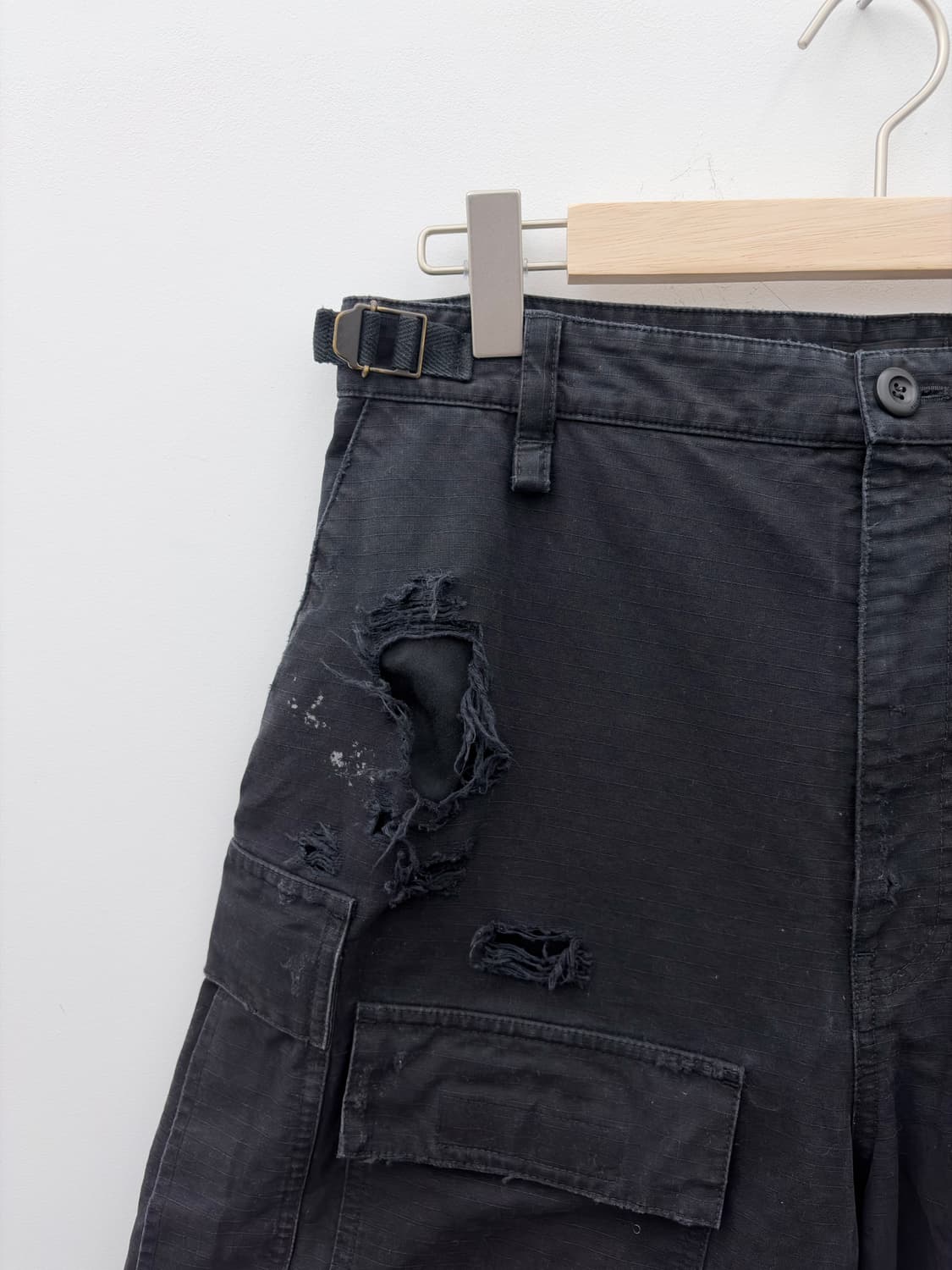 DESTROYED RIPSTOP LARGE CARGO PANTS 상품이미지2