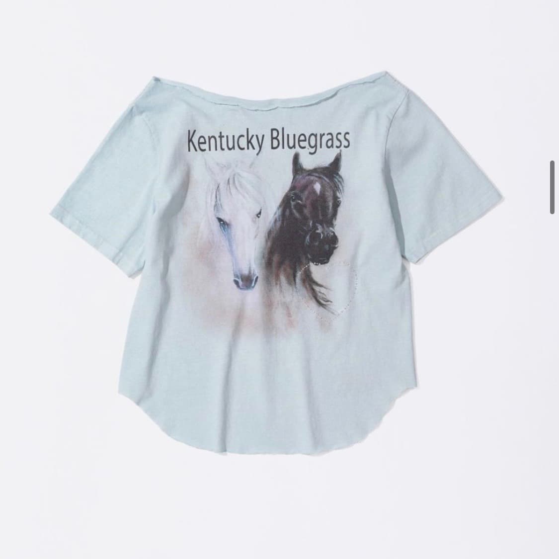 윈터, 백지헌 착용) 스컬프터 쉐리프 컷아웃 티 미스티블루 상품이미지1