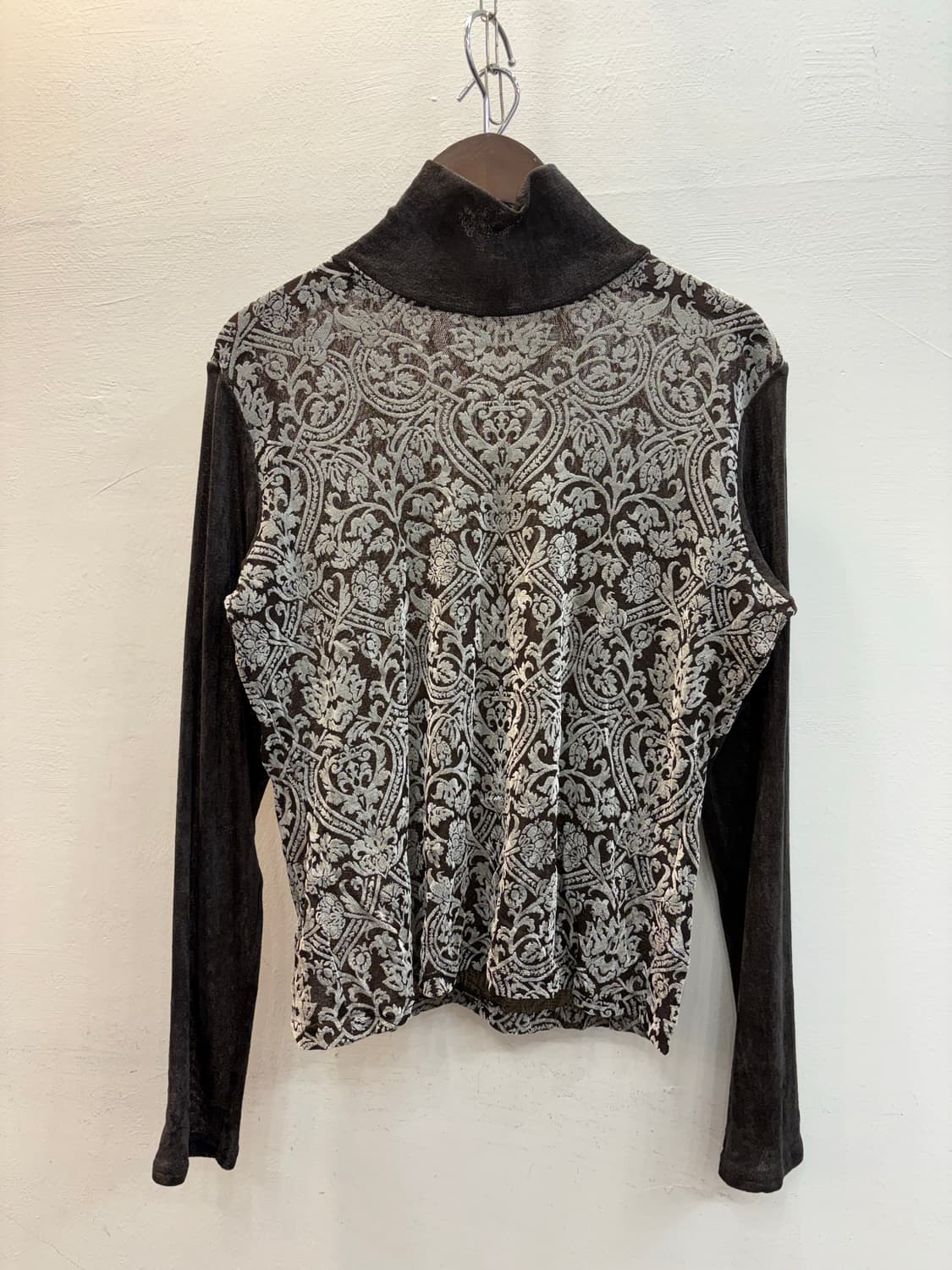 다크브라운 패턴 시스루 탑 상품이미지2