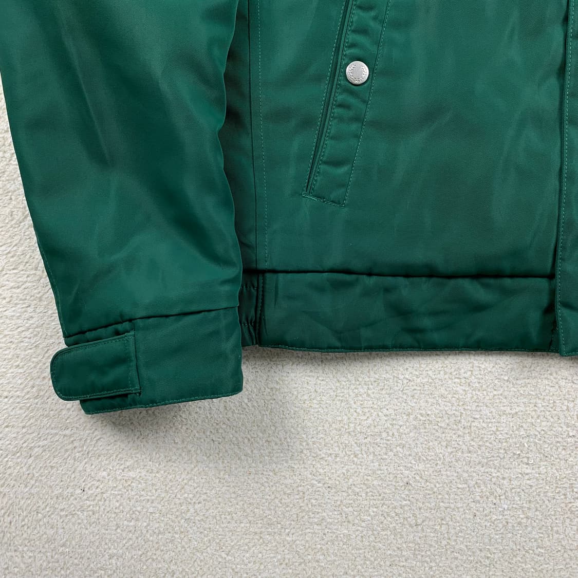 프레드페리 자수로고 레이어링 폴리쉘 다운 점퍼 그린  상품이미지7