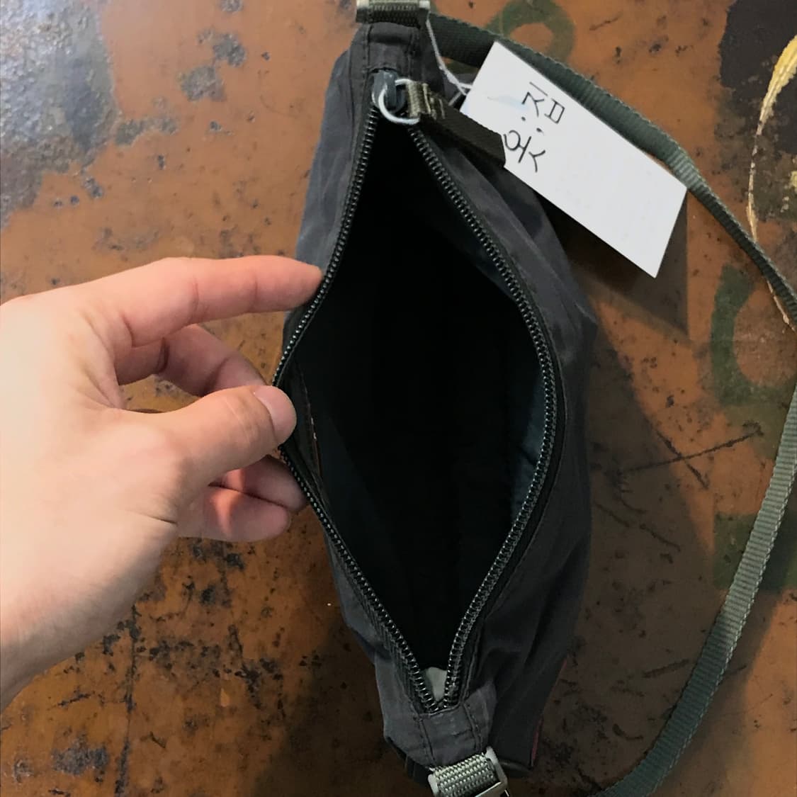 90s 프라다 에이징 차콜 미니 크로스백 숄더백 상품이미지5