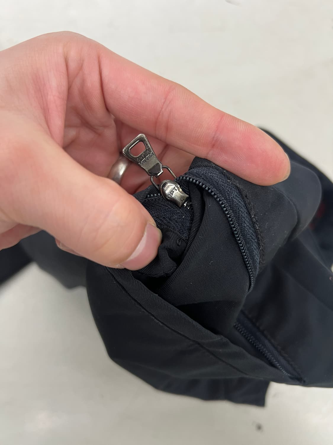 프라다스포츠 백 포켓 2 way 팬츠 상품이미지5