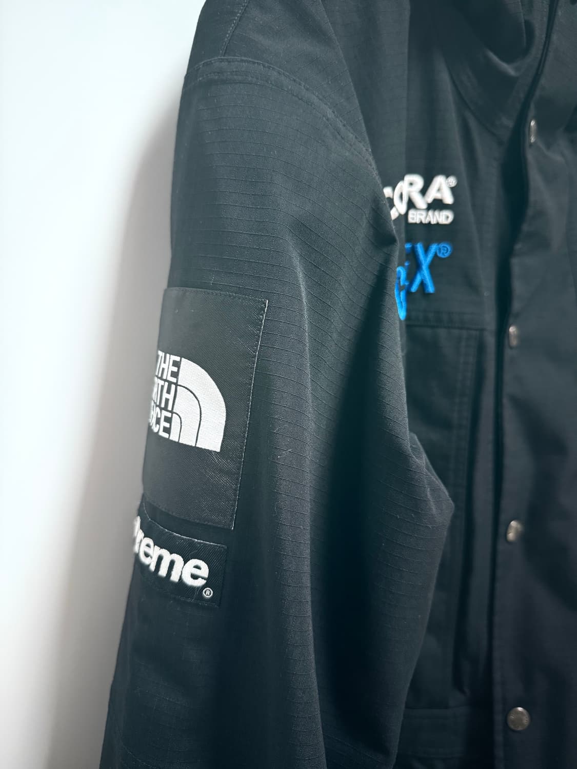 슈프림 x 노스페이스 익스페디션 자켓 블랙 상품이미지2