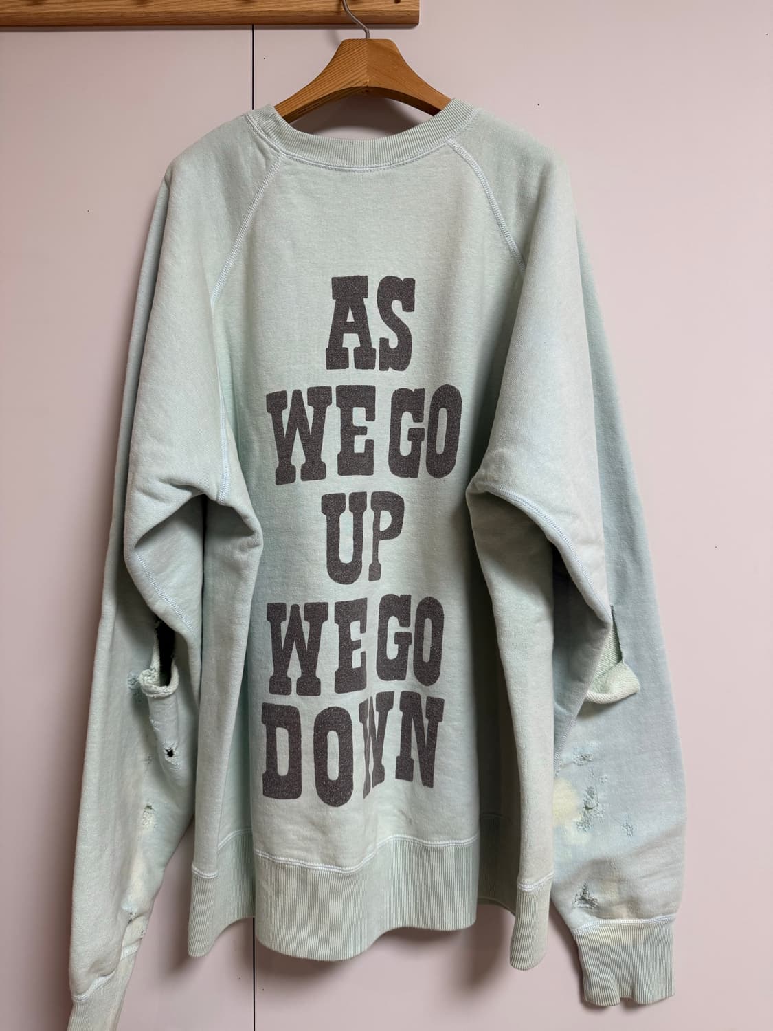 세인트미카엘 스누피 데미지 맨투맨 상품이미지4