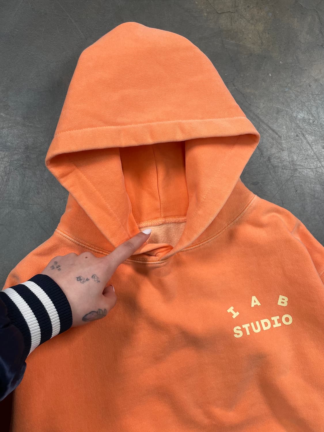 아이앱 스튜다오 피그먼트 스웻후드 상품이미지5