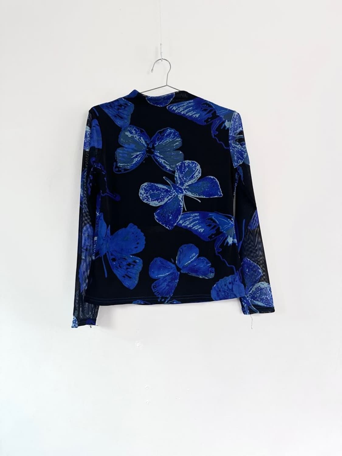 Big butterfly print top / blue & black 상품이미지1