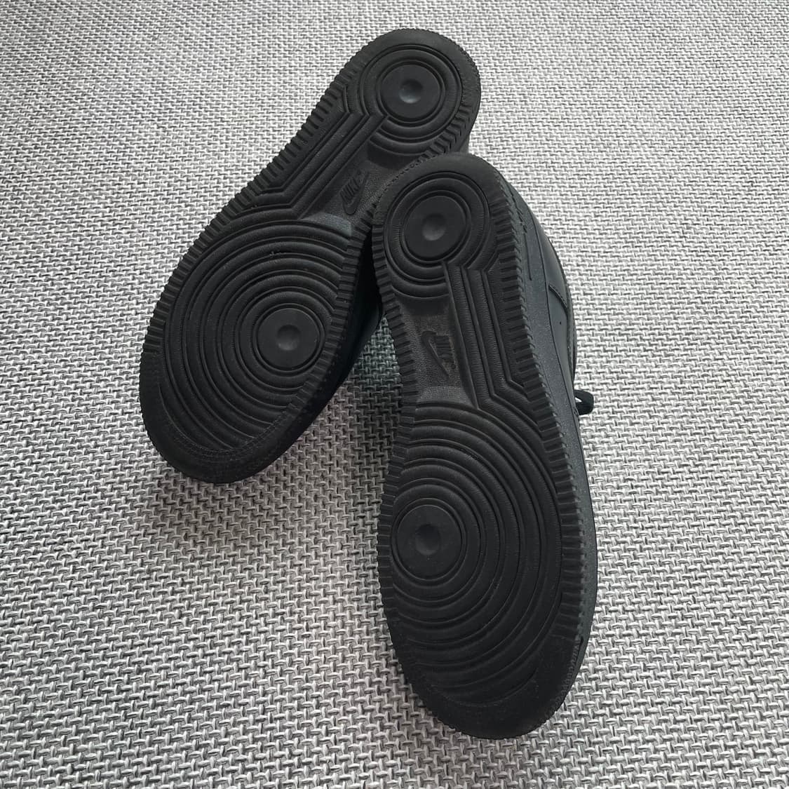 나이키 에어포스 트리플블랙 상품이미지4