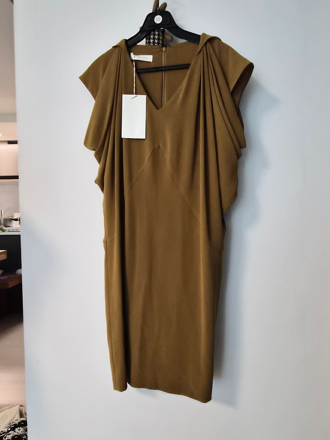 [새상품] 미샤(MICHAA) 드레이프 실루엣 원피스 (85/55사이즈) 상품이미지1