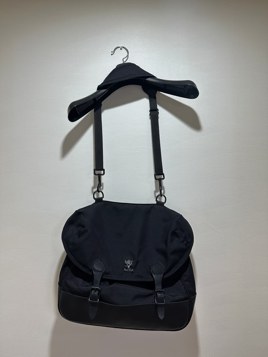 S2W8 남이서팔 레더 숄더백 상품이미지3