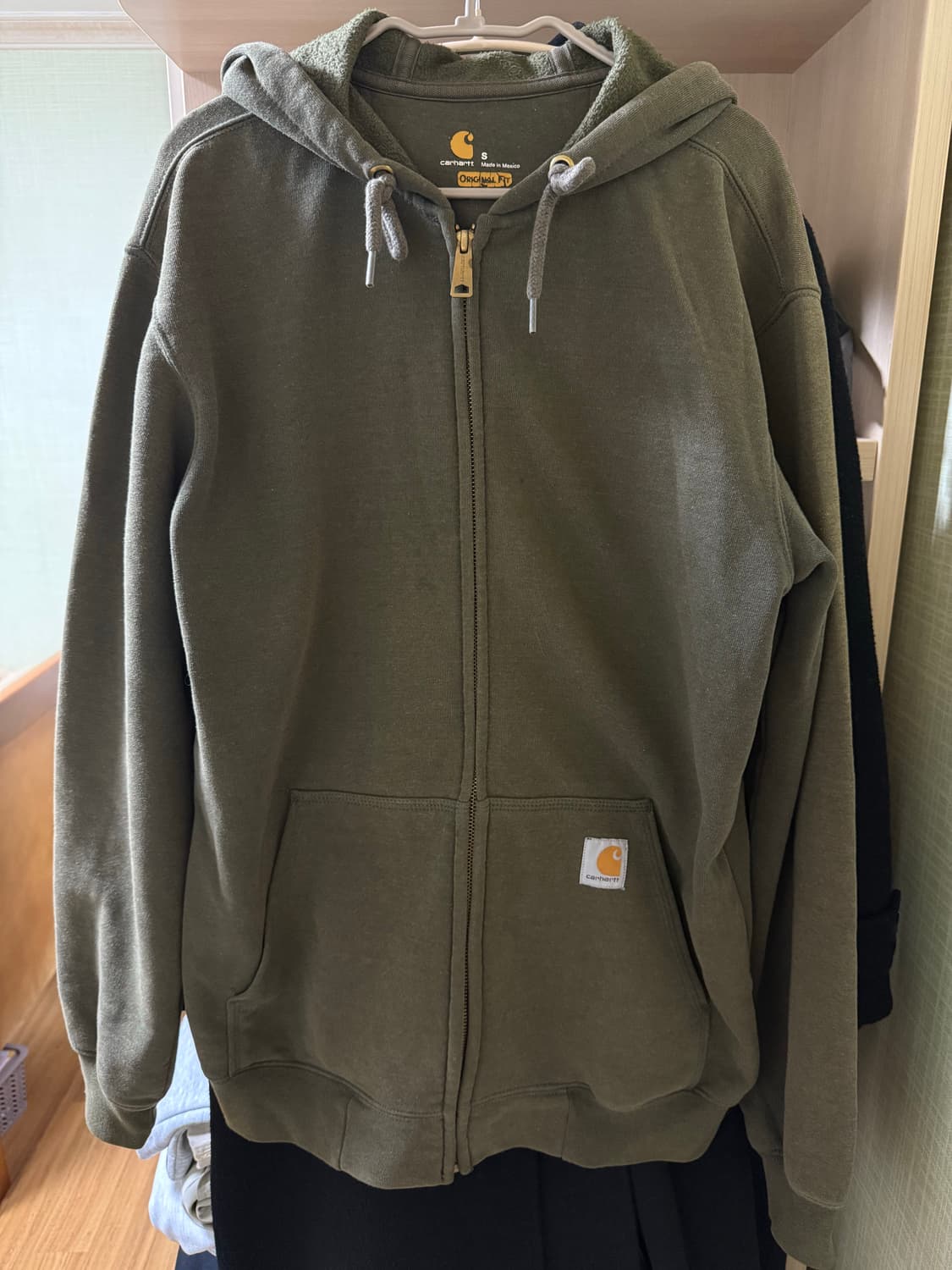 칼하트 카키 후드집업 상품이미지1
