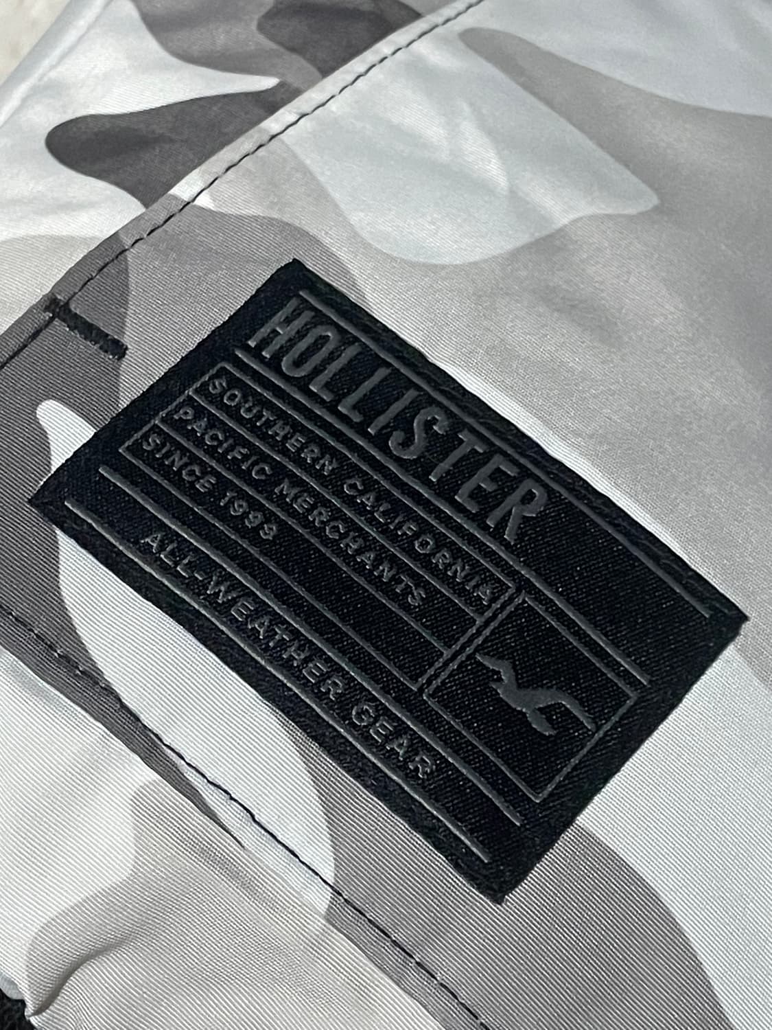 홀리스터 카모 퍼 패딩 그레이 울프죠 상품이미지5