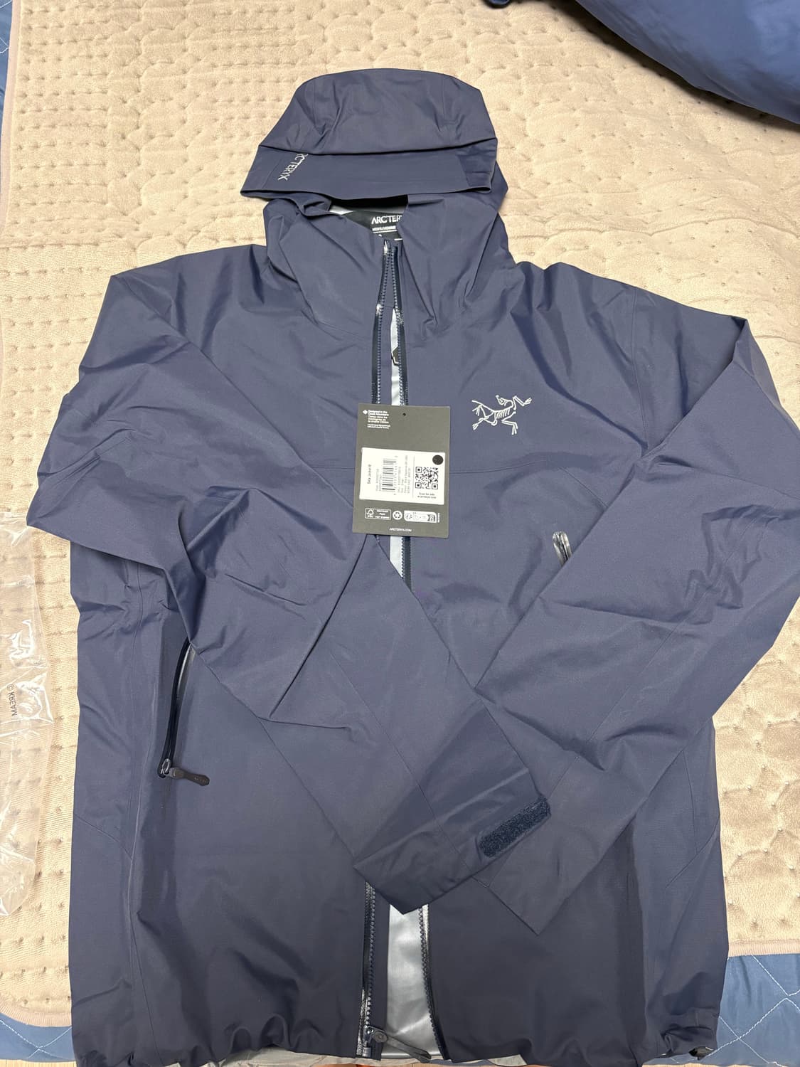 아크테릭스베타 자켓 s사이즈 블랙사파이어 상품이미지1