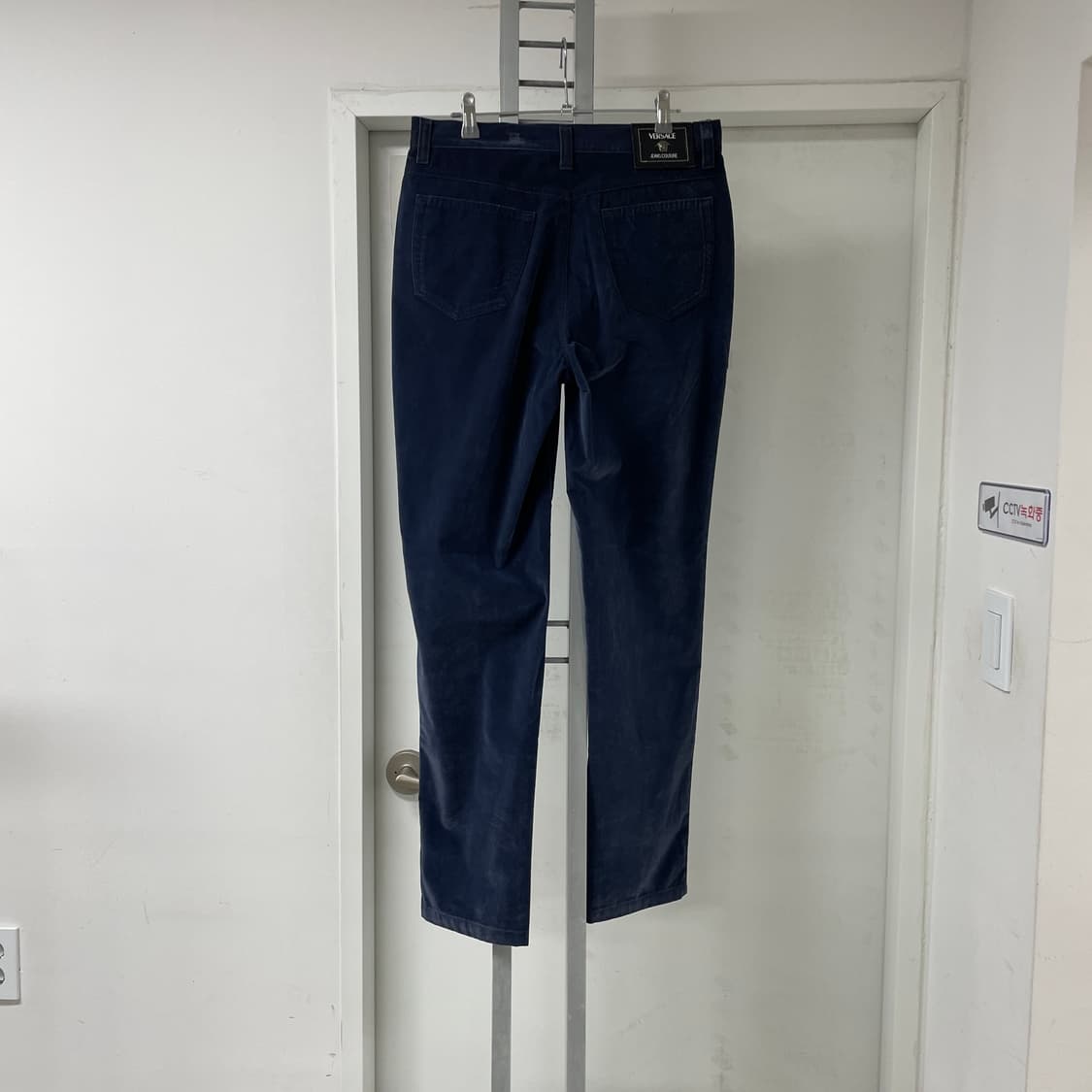 베르사체 네이비 팬츠 33 상품이미지1