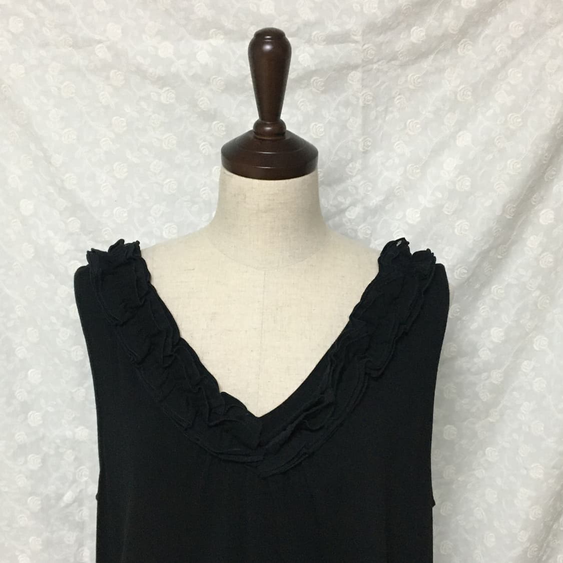 빈티지 블랙 면 원피스 / 프릴 넥라인 / 레이어드 디테일 상품이미지4