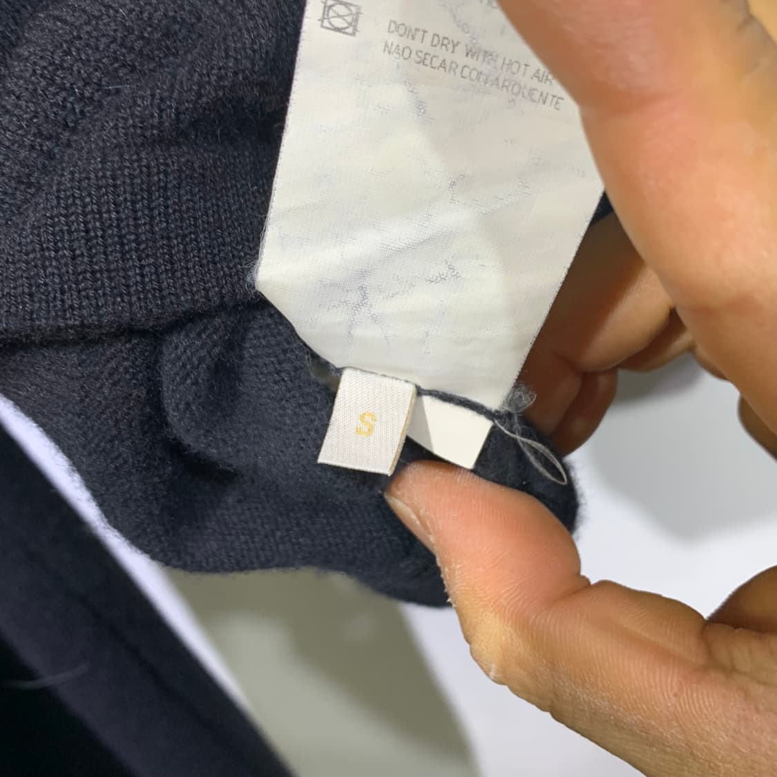 발렌티노 크롭 니트 판매합니다 상품이미지7