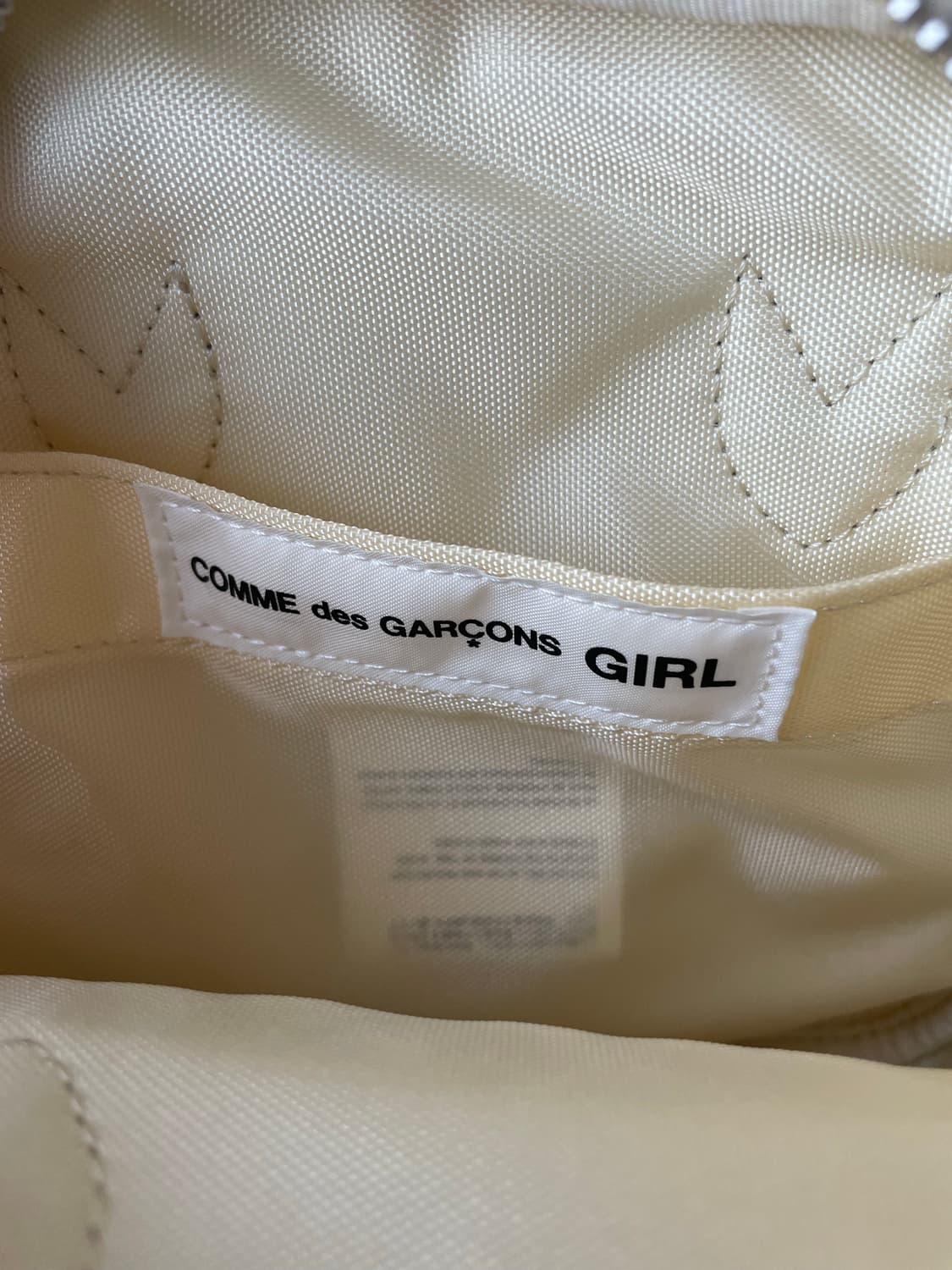 꼼데가르송 걸 프릴백 화이트 상품이미지5