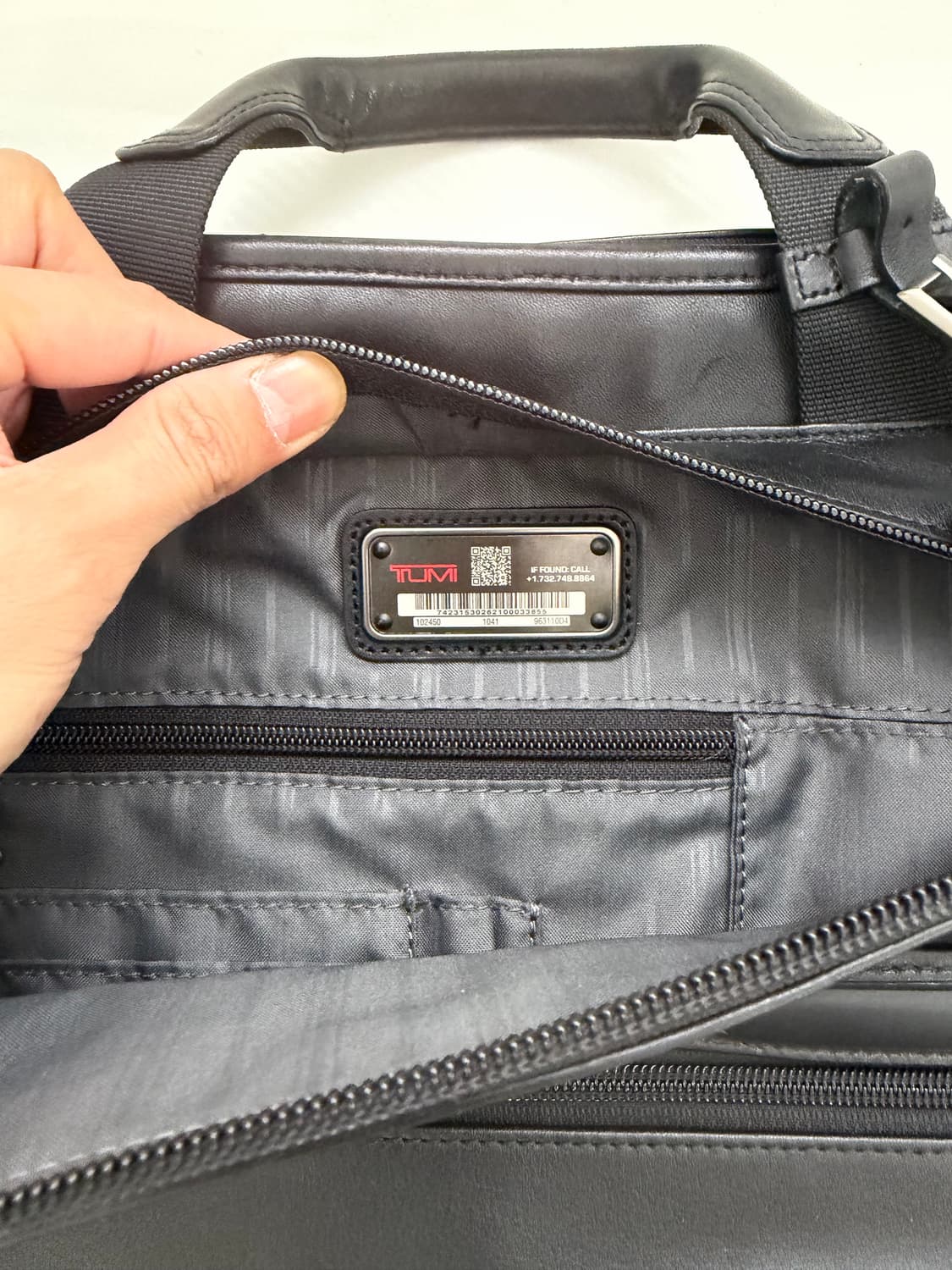 정품) TUMI 투미 블랙 가죽 서류 가방  상품이미지10