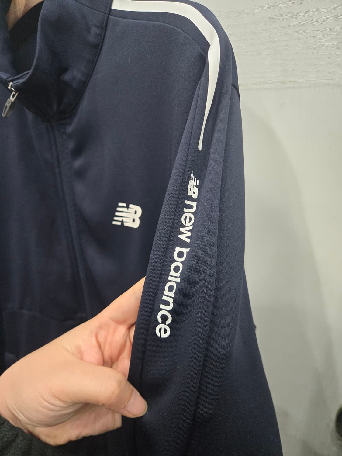 L,100 )) New balance 뉴발란스 트레이닝복 세트! 깔끔해용 상품이미지3