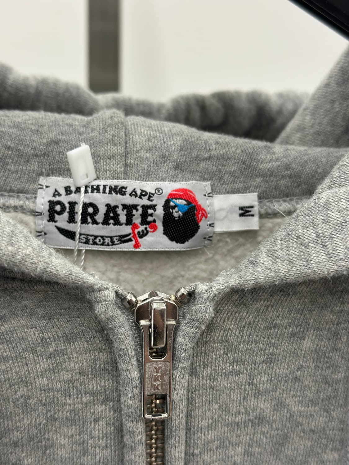 베이프 해적 마일로 빅로고 후드집업  상품이미지4