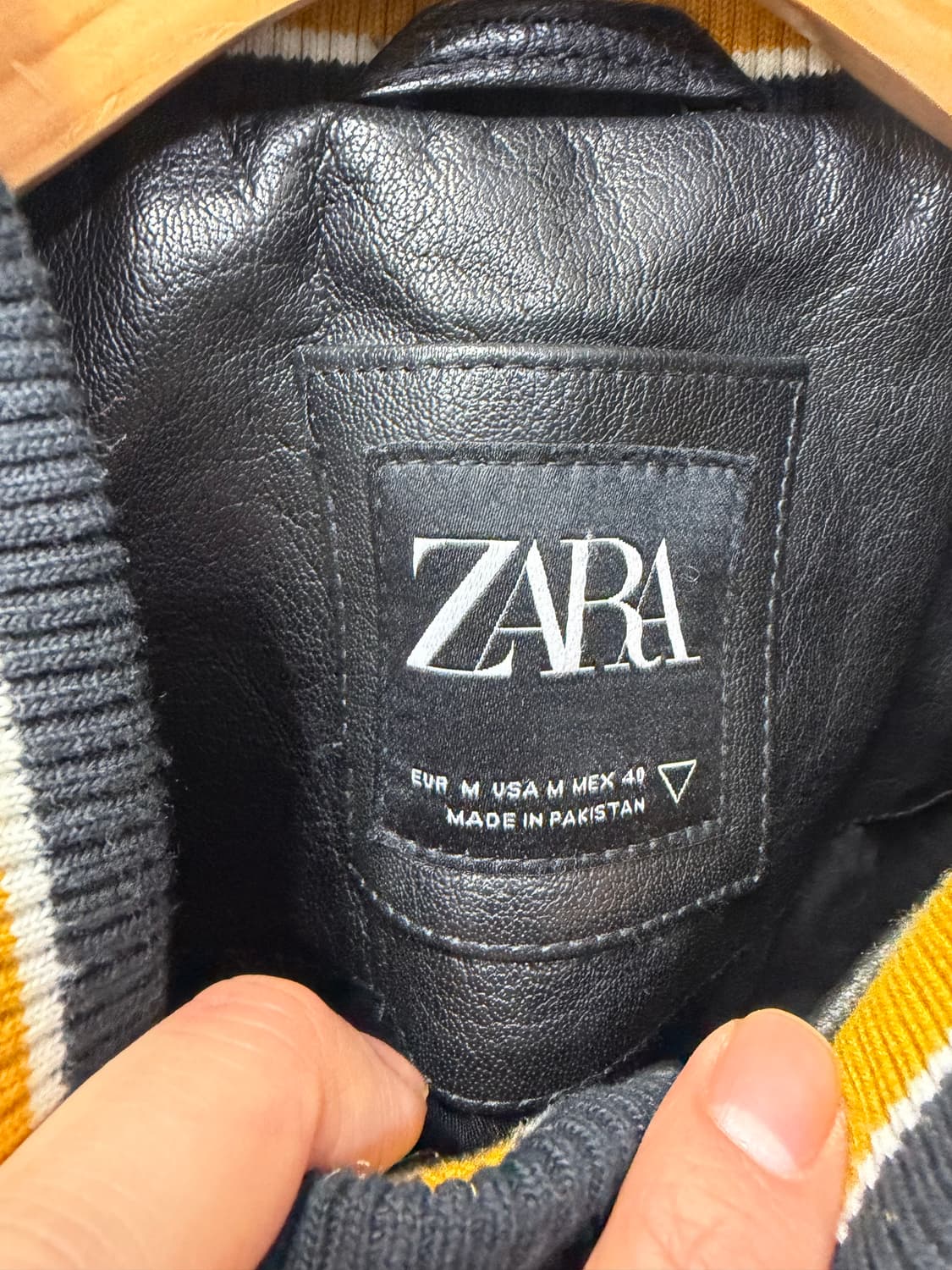정품) 자라 블랙 레더 배색 스타디움 천연소가죽 자켓 M 상품이미지7